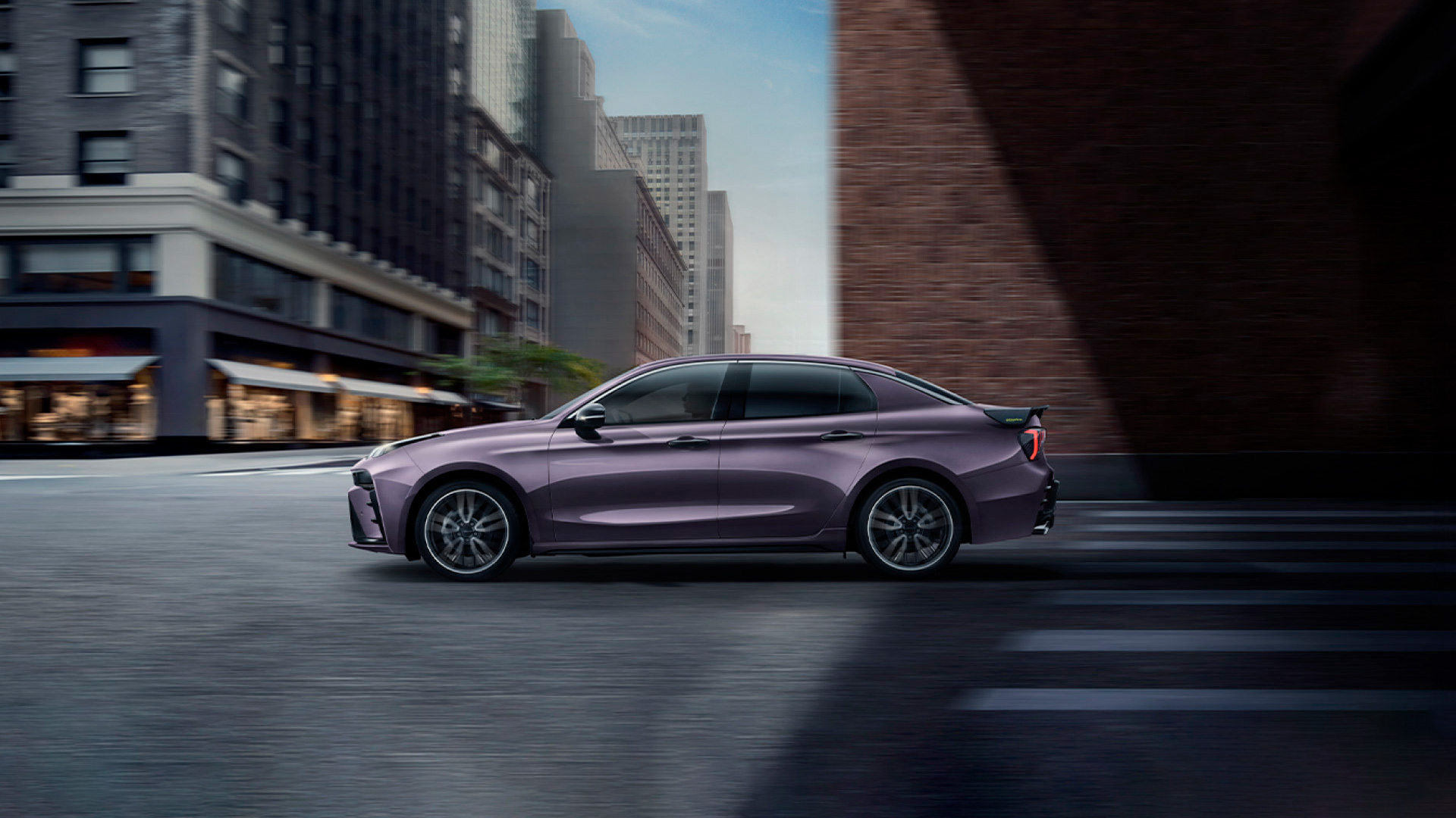 Гибридный автомобиль Lynk&Co 03 HEV